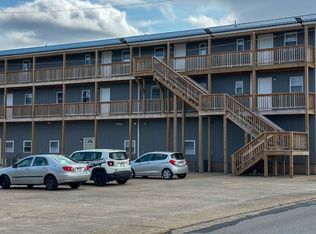 1309 Main Street East, Oak Hill, WV 25901