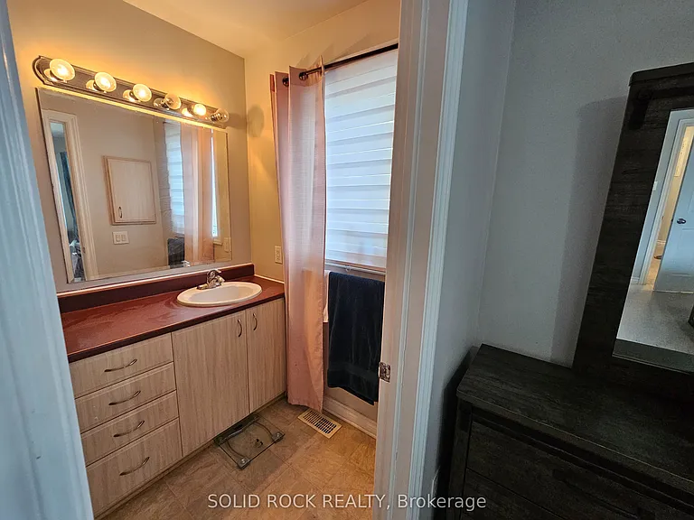 255 Catamount Ct — Photo 12