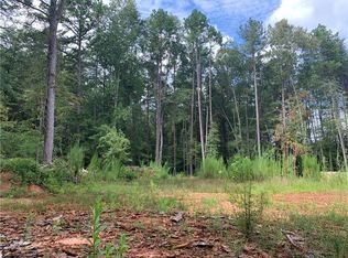 121 Jefferson Rd, West Union, SC 29696