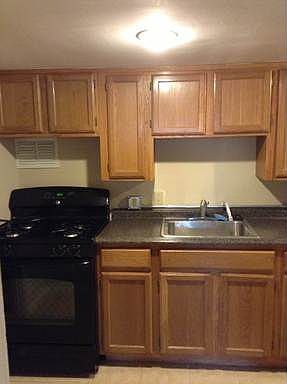 1st image of 20 Saint Louis Pl APT B3
