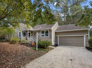 34 Clover Dr, Chapel Hill, NC 27517