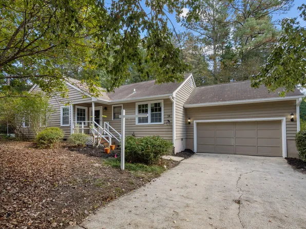 34 Clover Dr, Chapel Hill, NC 27517