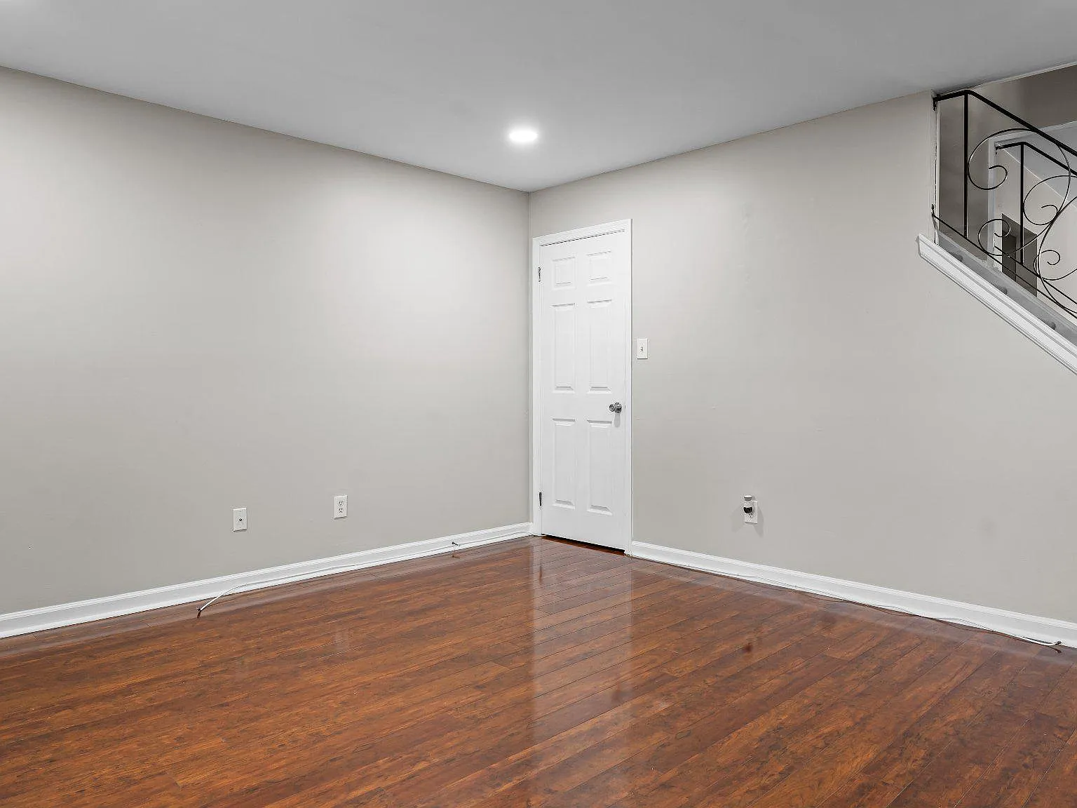 3 bed, 2.5 bath, 1590 sqft, $2,900 — Photo 3