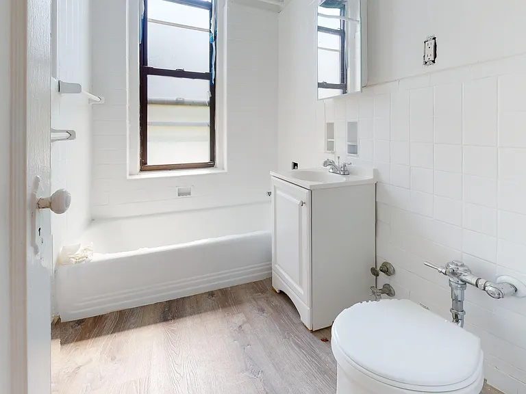 4254 Judge St #5C — Photo 9
