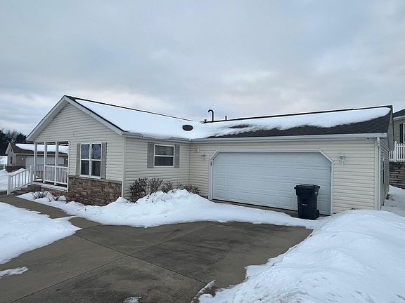 2nd image of 5261 Autumn Hill Dr