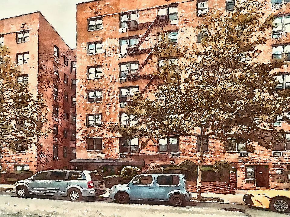 1st image of 275 Webster Ave APT 6G