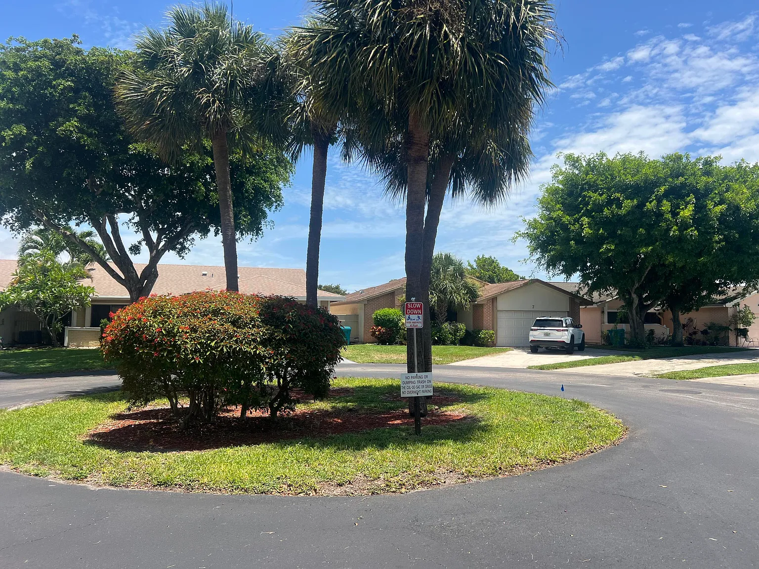 2 bed, 2.0 bath, 1196 sqft, $2,685 — Photo 3