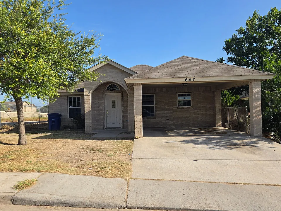 647 Sam Bratton Dr #HOUSE