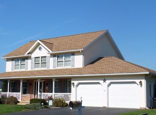 42 Eastfield Dr, Lebanon, PA 17042