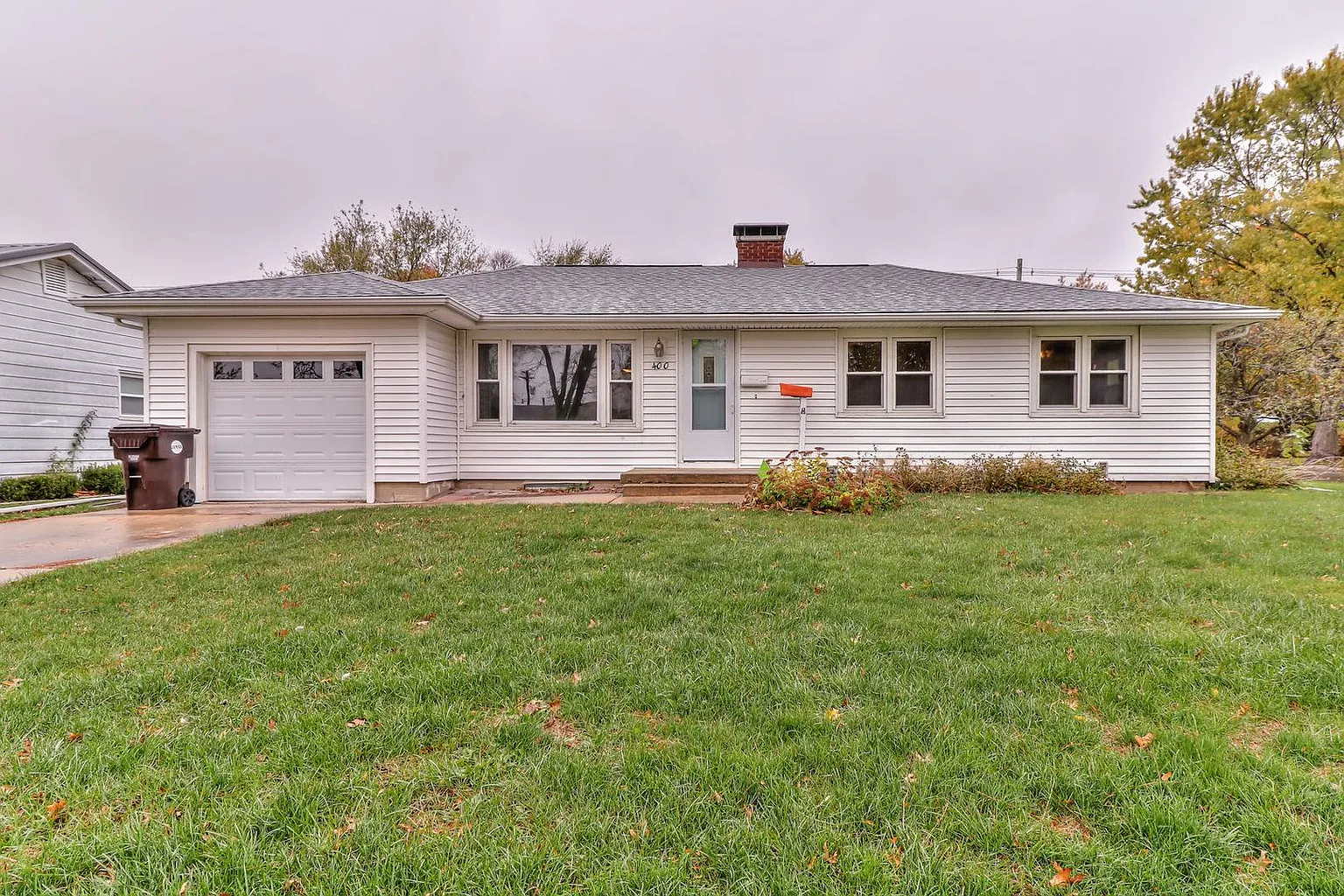 400 Broadmeadow Rd photo 1
