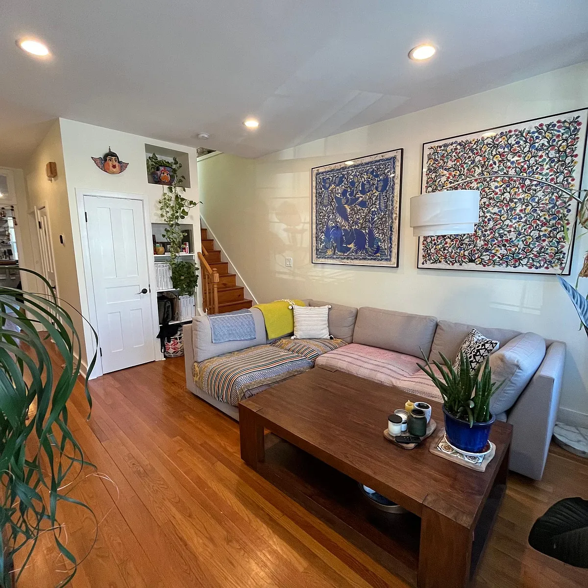 Living room - 805 Powers St