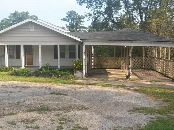 561 6th Ct, Pleasant Grove, AL 35127