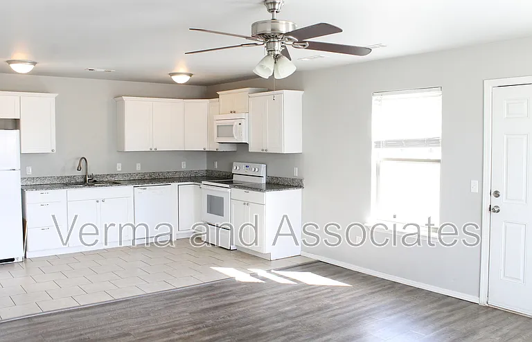 5007 SW Fieldstone Blvd #2 — Photo 12