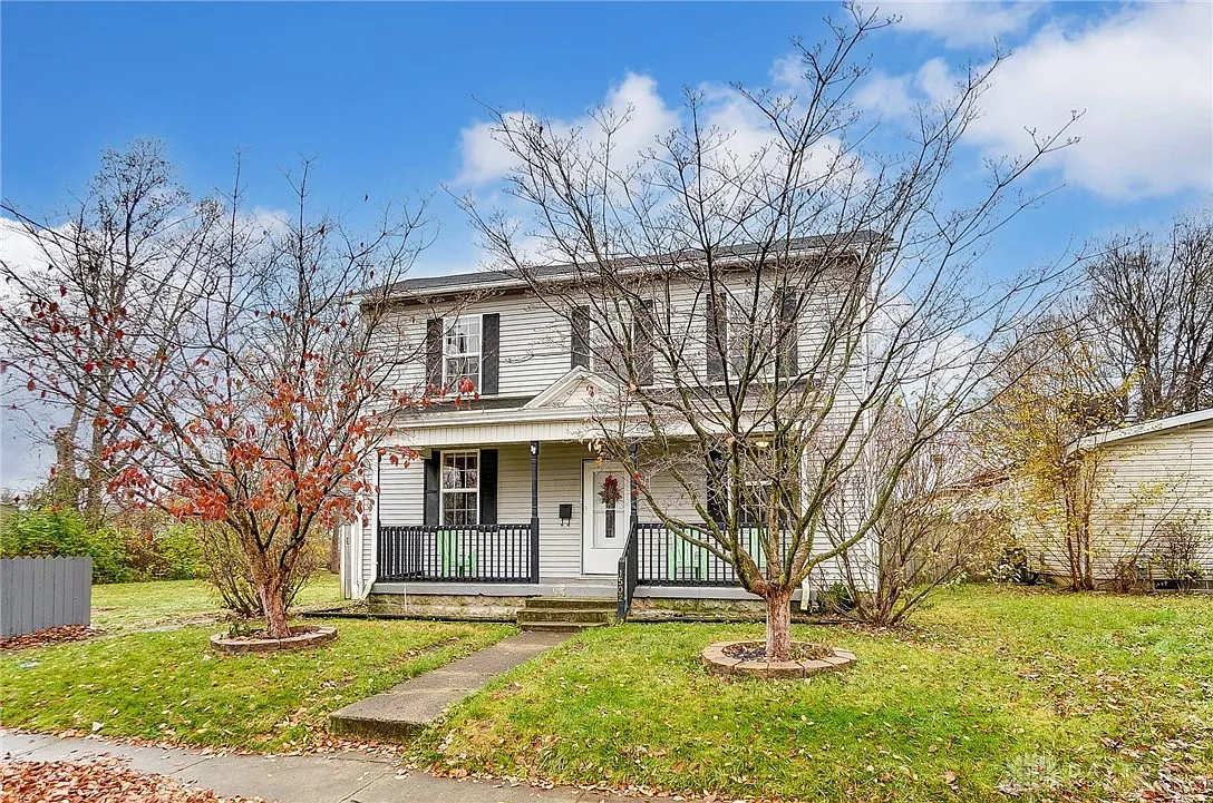 1502 Columbia Ave photo 1