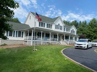 26 Fox Hollow Dr, Blooming Grove, NY 10914