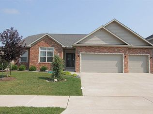 3219 W Cypress Creek Dr, Dunlap, IL 61525