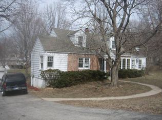 1206 E Salisbury Rd, Independence, MO 64050