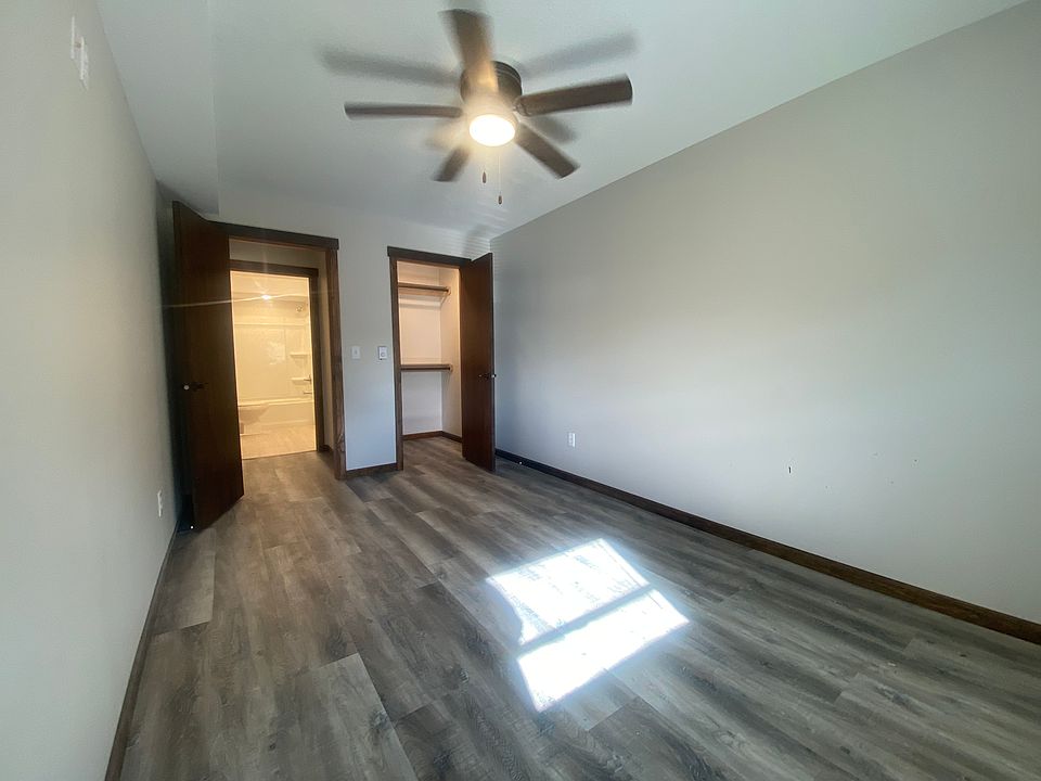 Bedroom #1 (walk-in closet)