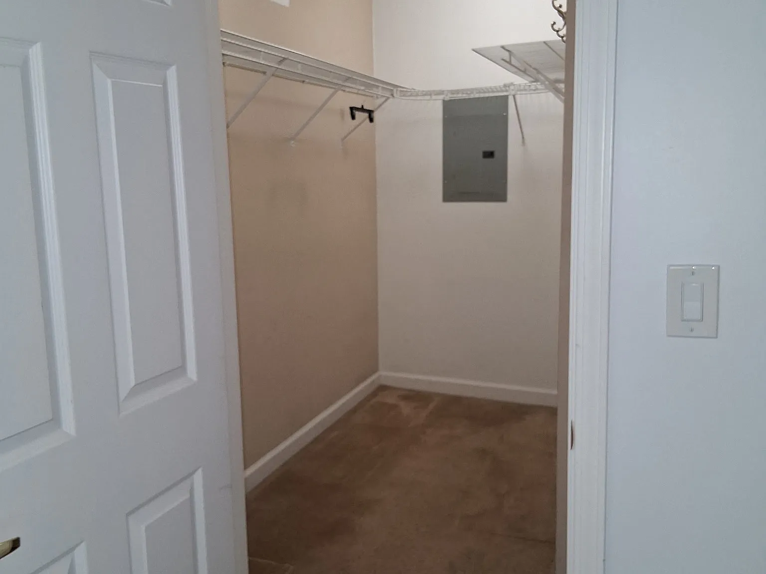 2 bed, 1090 sqft, $1,900 — Photo 4