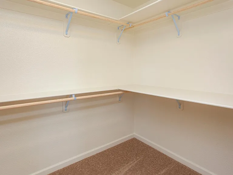 8904 Coyote Bluff Dr — Photo 35
