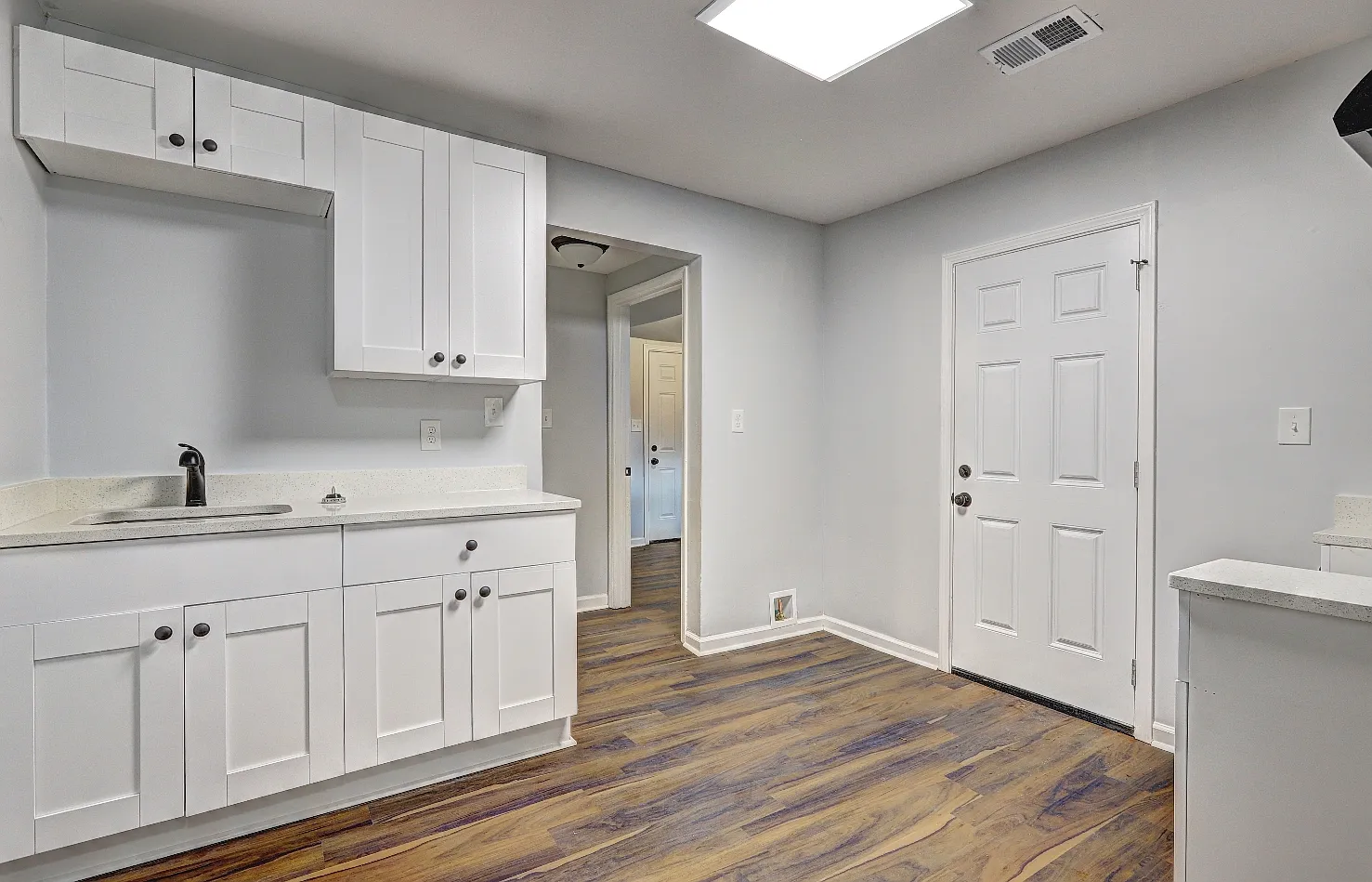 1187 McDaniel Street Southwest - B — Photo 4
