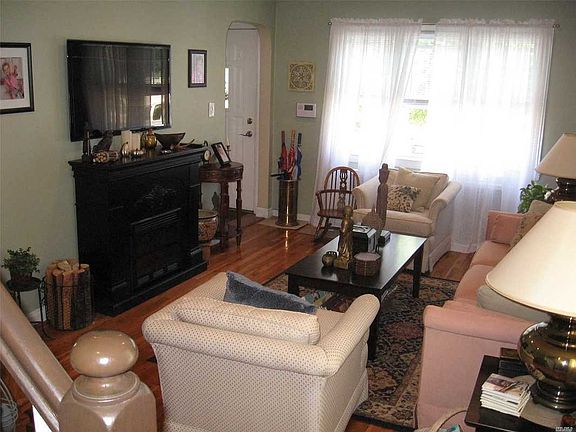 3rd image of 8537 Commonwealth Blvd