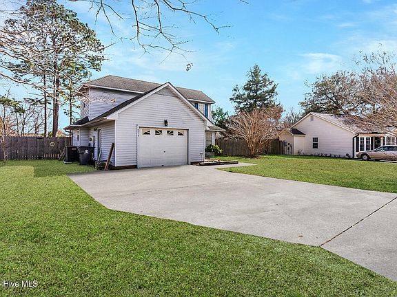 2nd image of 4215 Devonshire Lane