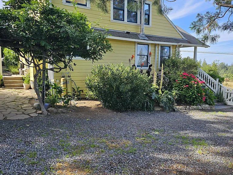 Grandview Rd — Photo 45