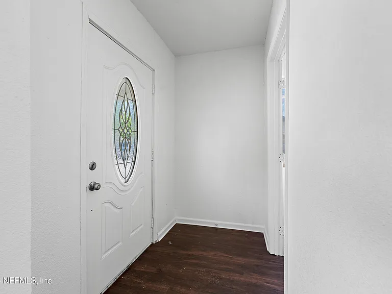 3250 Soutel Dr — Photo 6