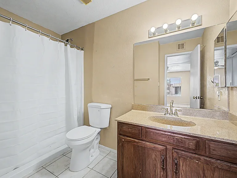 540 N May St #3106 — Photo 13