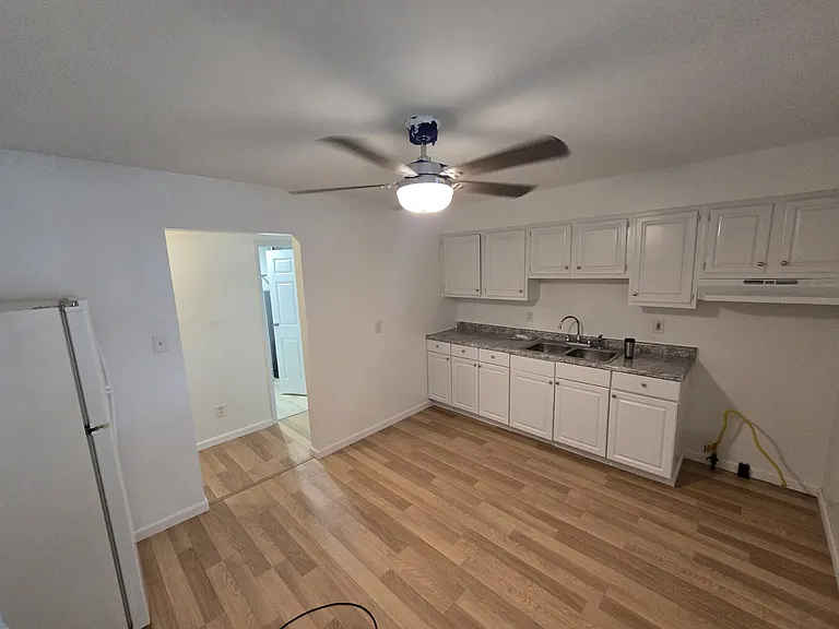 3314-16 Brown St #3316 — Photo 3