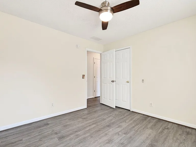 3212 Pagoda Trce — Photo 25
