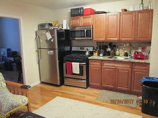 Rented by Windsor Homes Realty Corp | media 11