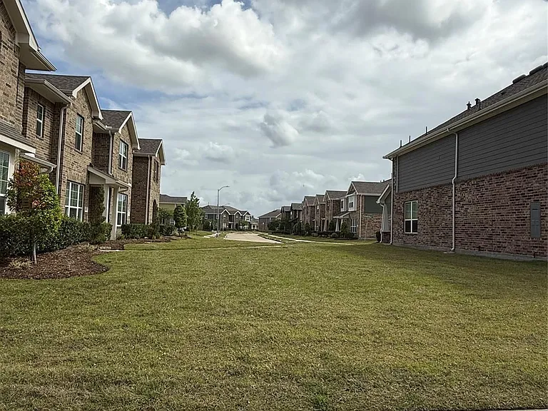 15850 Perthshire Creek Dr — Photo 32
