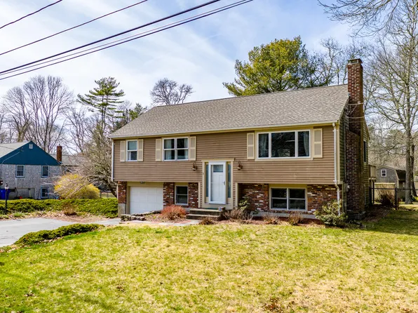 3 Carl Gardner Road, Bourne, MA 02532