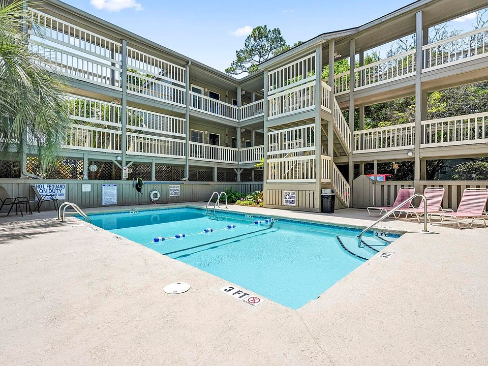 1st image of 107 Toby Ct. #202-B