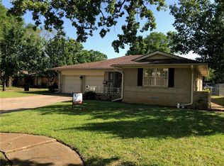 8608 Wolfwood Ln, Dallas, TX 75217