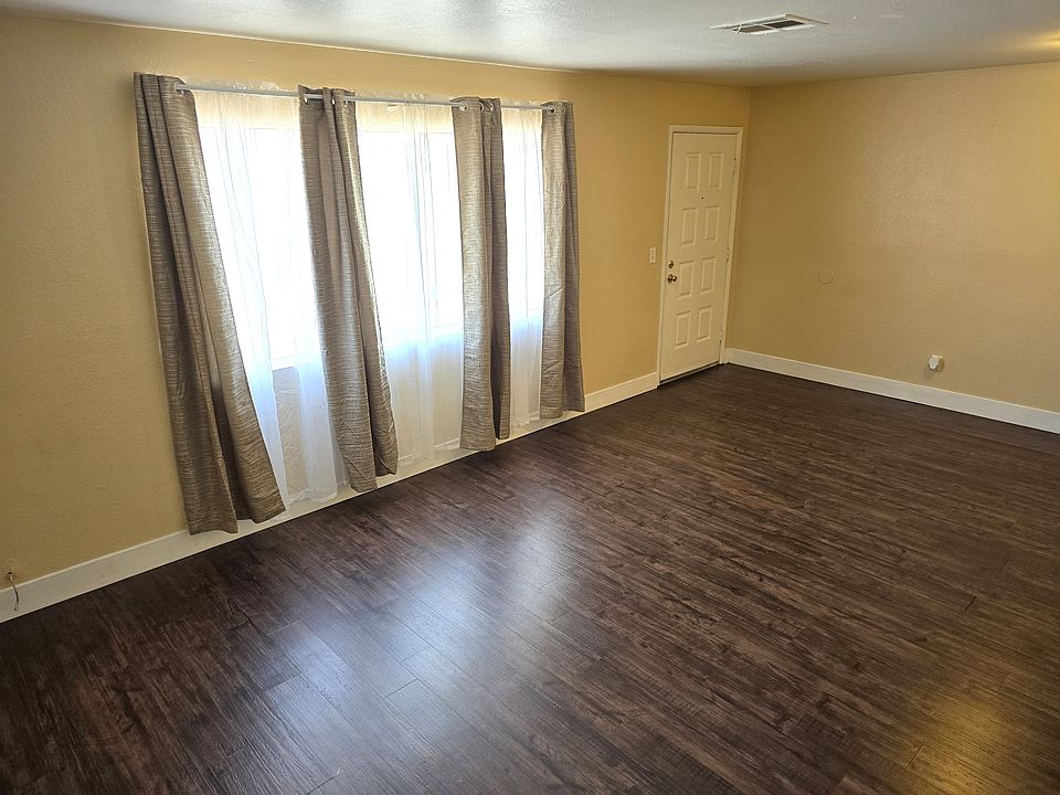 1st image of 4708 Thunderbolt Ave #4