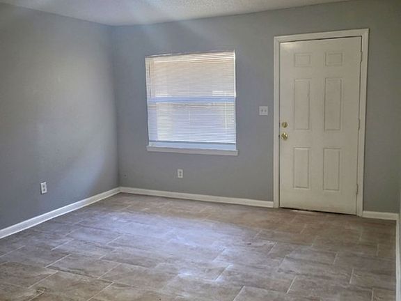 3rd image of 8215 N Klondyke St APT B