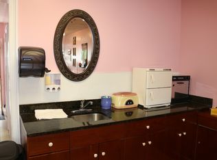 9 Bank St, Granby, CT 06035