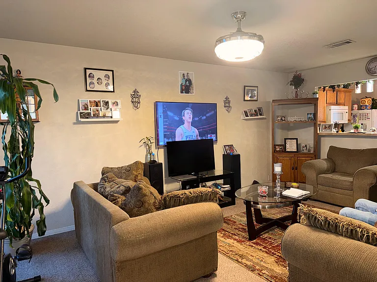 302 Janelle Dr #A — Photo 3