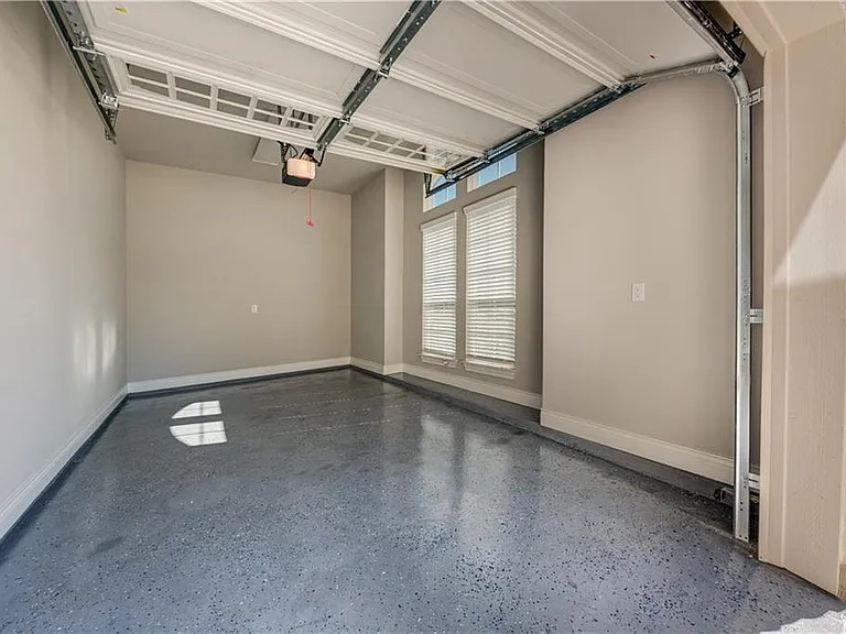 705 Campino Dr — Photo 19