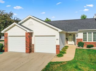 3220 N Mistwood Ln, Appleton, WI 54914