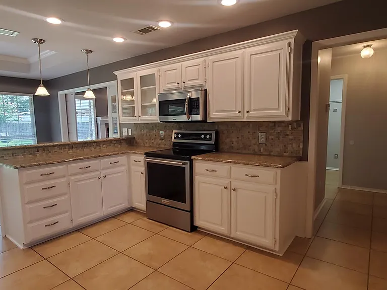 18257 Springmill Ct — Photo 20