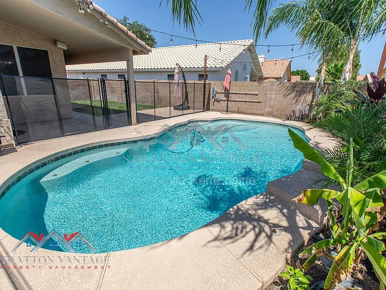 9825 W Runion Dr — Photo 45