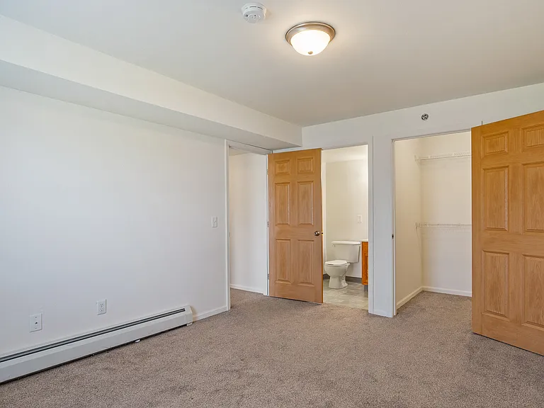 Coopers Landing Apartments — Photo 76
