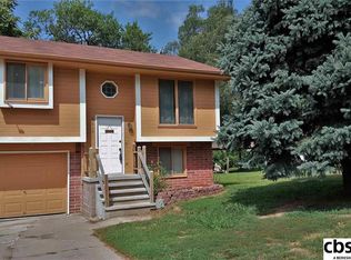 5614 S 48th Ave, Omaha, NE 68117