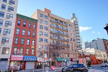 135 Division Street, #8C