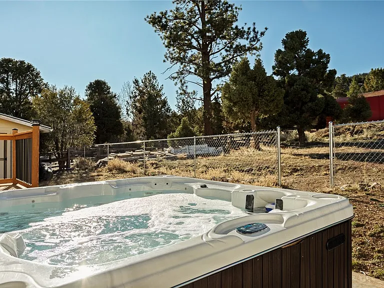 1215 Valley View Dr — Photo 48
