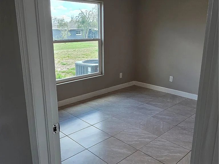 1117 Gordon Ave S — Photo 16